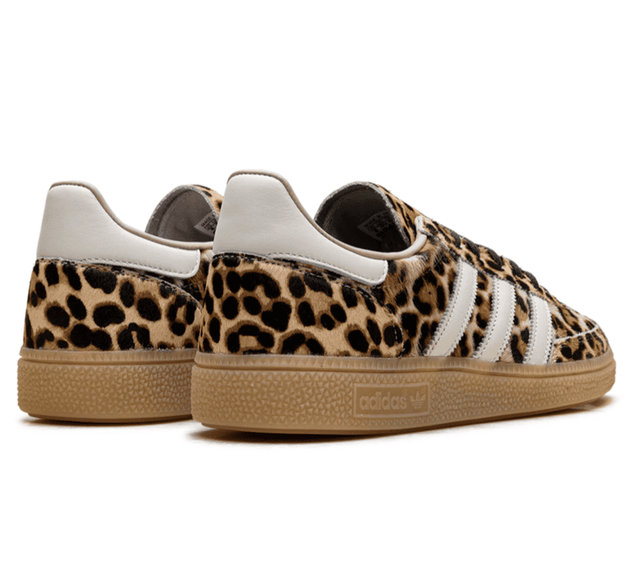 Adidas Handball Spezial Leopard Magic Beige Paar hinten mit beiger Fersenpartie