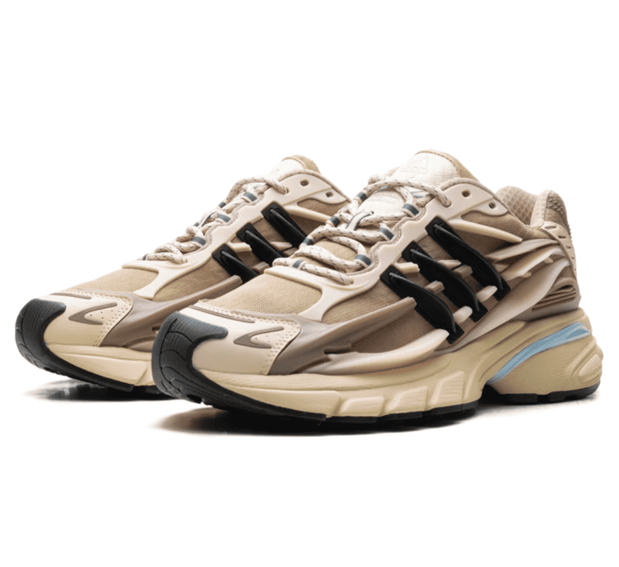Pharrell Williams adidas Adistar Jellyfish Crystal Sand seitliche Ansicht mit schwarzen 3-Streifen und skulpturaler Sohle