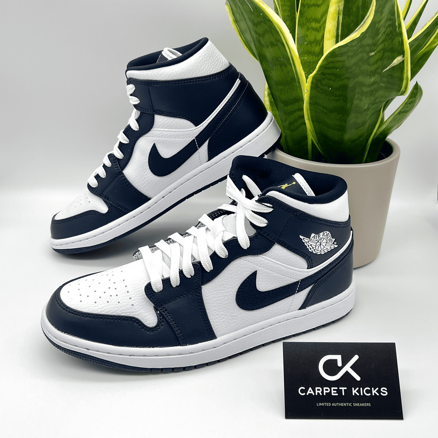 Air Jordan 1 Mid White Metallic Gold Obsidian - CARPET KICKS