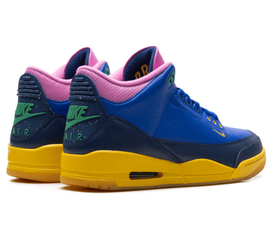 Air Jordan 3 Brazil IV4871-400 Paar hinten mit Jumpman Branding und Lucky Green Akzenten