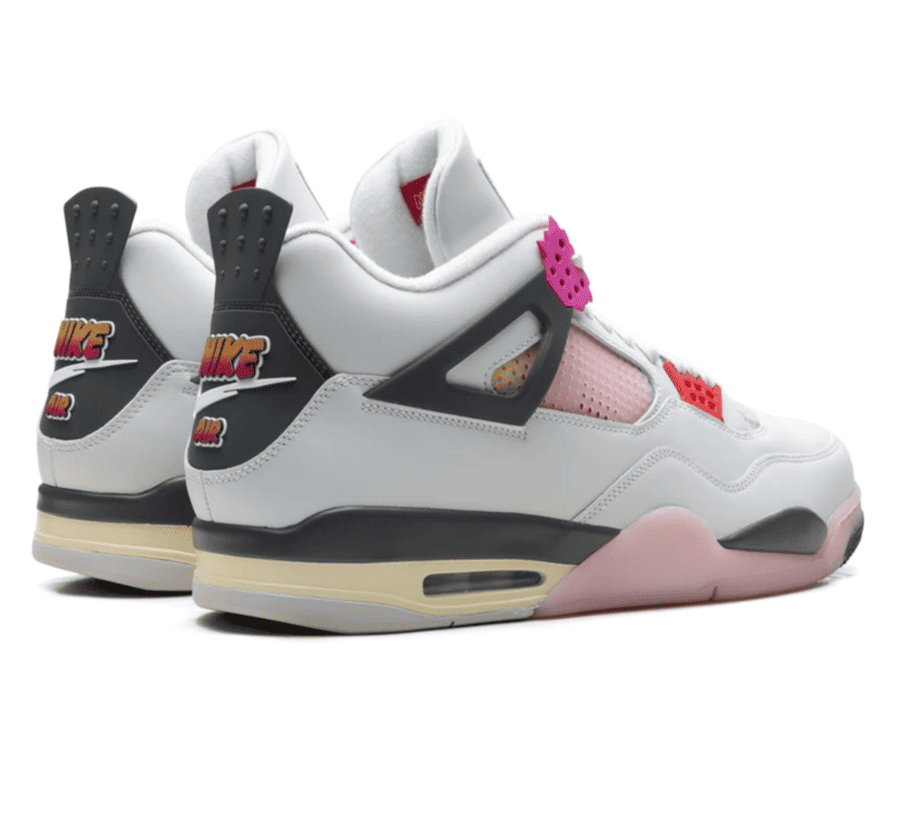 Air Jordan 4 Comic JA1135-100 Paar hinten mit Nike Air Branding