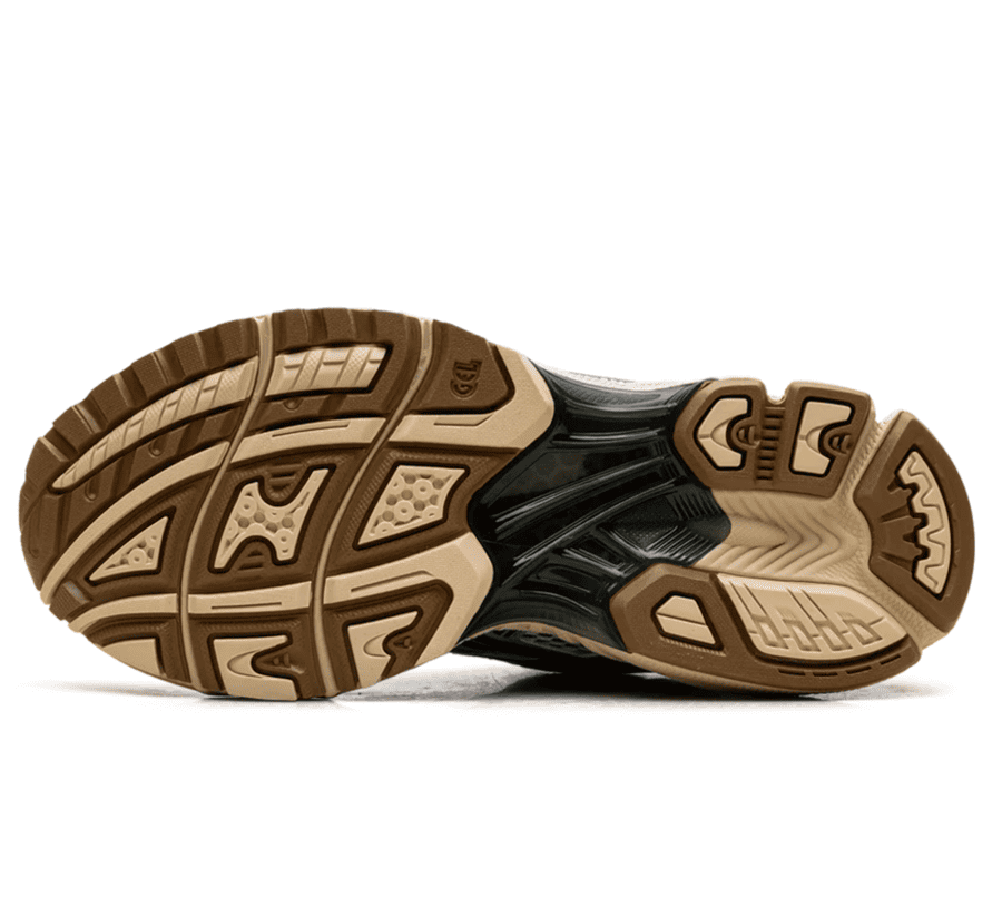 ASICS GEL-KAYANO 14 Hinoki Beige 1203A740-103 profilierte Gummiaußensohle von unten