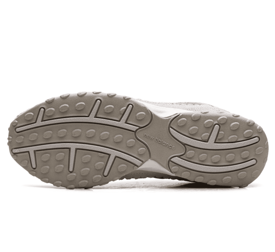 New Balance 204L Sea Salt Outsole unten mit profilierter Gummiaußensohle