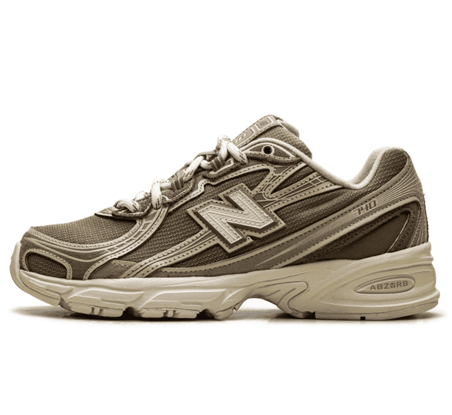 New Balance 740 Mushroom Linen U7403TR Sneaker Paar von vorne in Braun Beige und Creme
