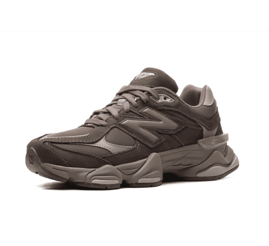 New Balance 9060 Mono Cortado einzelner Schuh seitlich mit Premium Wildleder und futuristischem Design