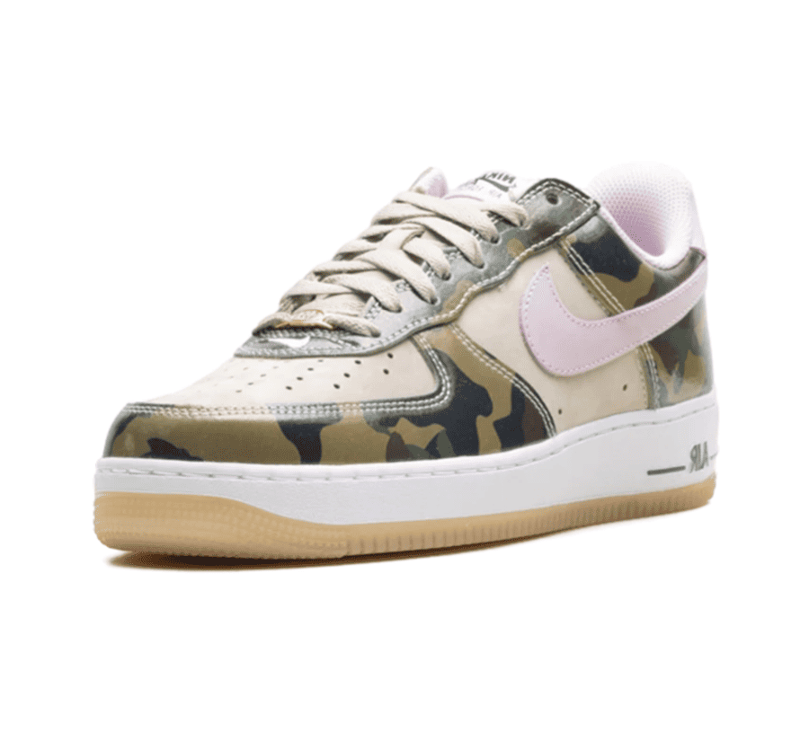 Nike Air Force 1 Low 07 LV8 Patent Camo Pink HQ1967-200 einzelner Schuh seitlich