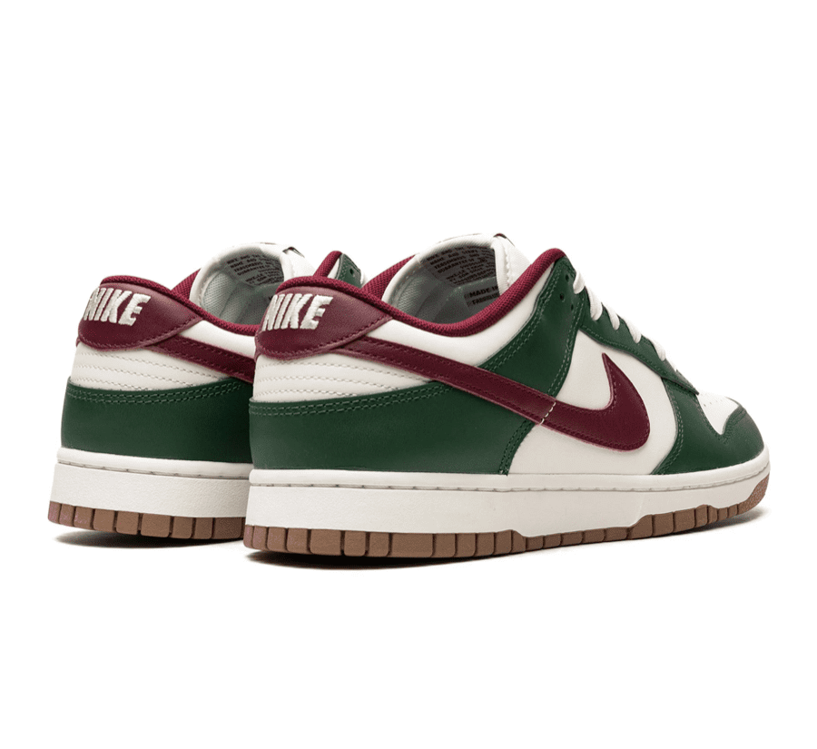 Nike Dunk Low Gorge Green Team Red Hinten