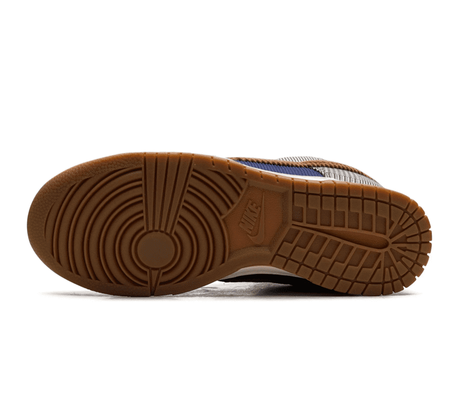 Nike Dunk Low Tweeted Corduroy