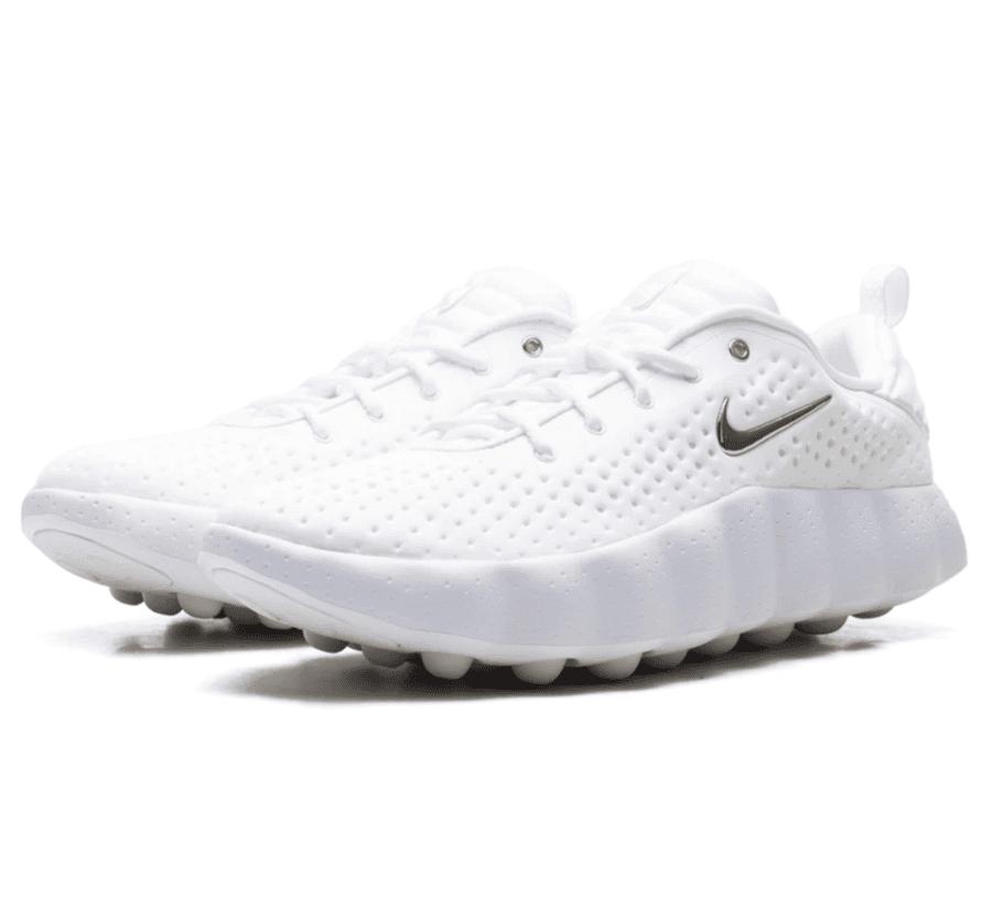 Nike Mind 002 White Vast Grey HQ4308-100 seitliche Ansicht mit Metallic Silver Swoosh