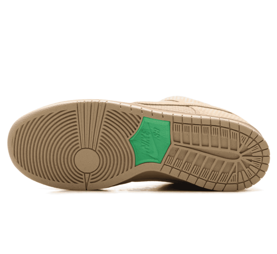 Nike SB Dunk Low Pro Som Tum IB6206-701 Outsole unten mit klassischem Nike SB Dunk Profil