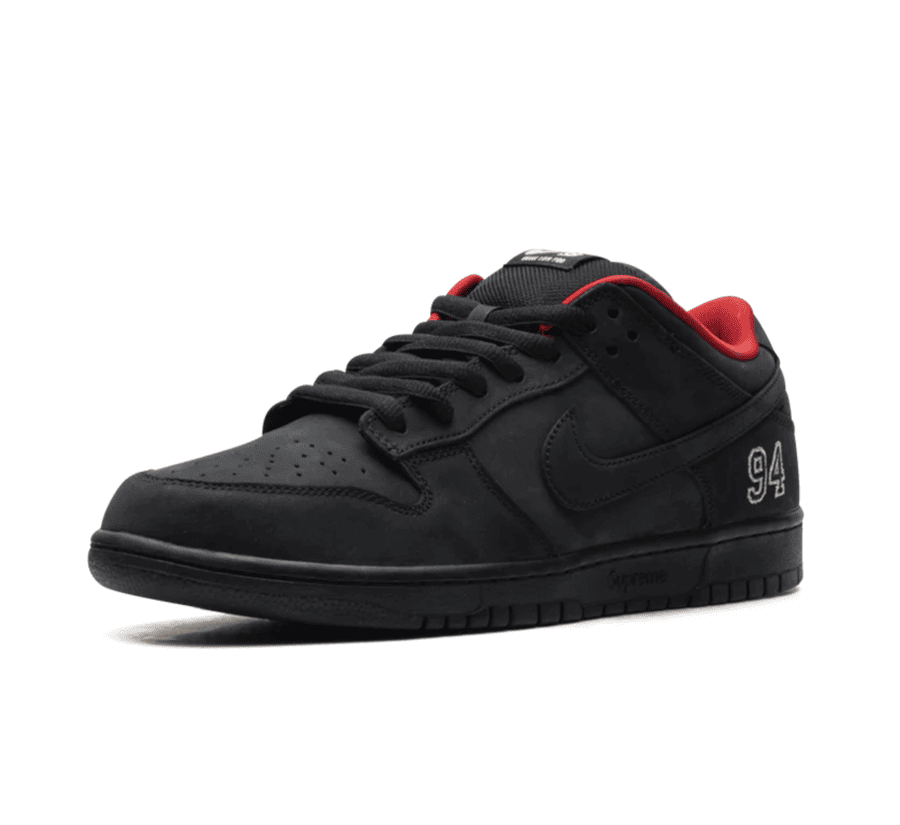 Nike SB Dunk Low x Supreme "94 Black" - schwarzer Sneaker