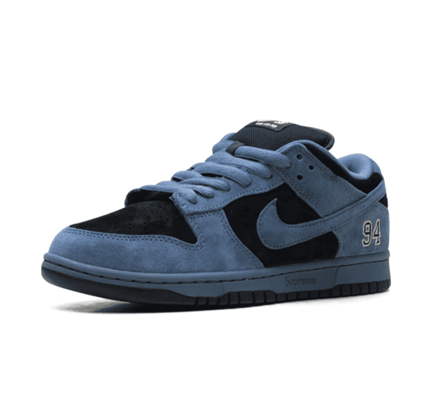 Nike SB Dunk Low x Supreme "94 Ocean Fog" - schwarz blauer Sneaker