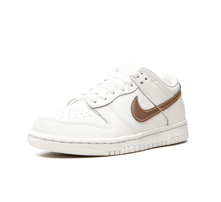 Nike Dunk Low White Pink Bronze Swoosh Seitlich