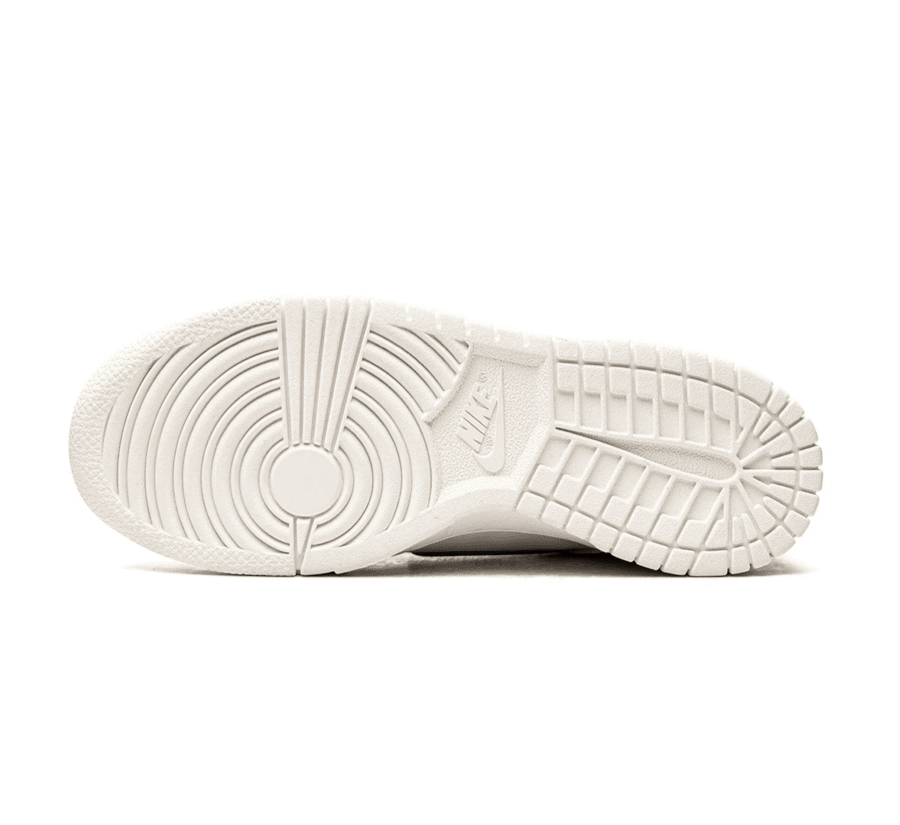 Nike Dunk Low White Pink Bronze Swoosh Unten Sohle