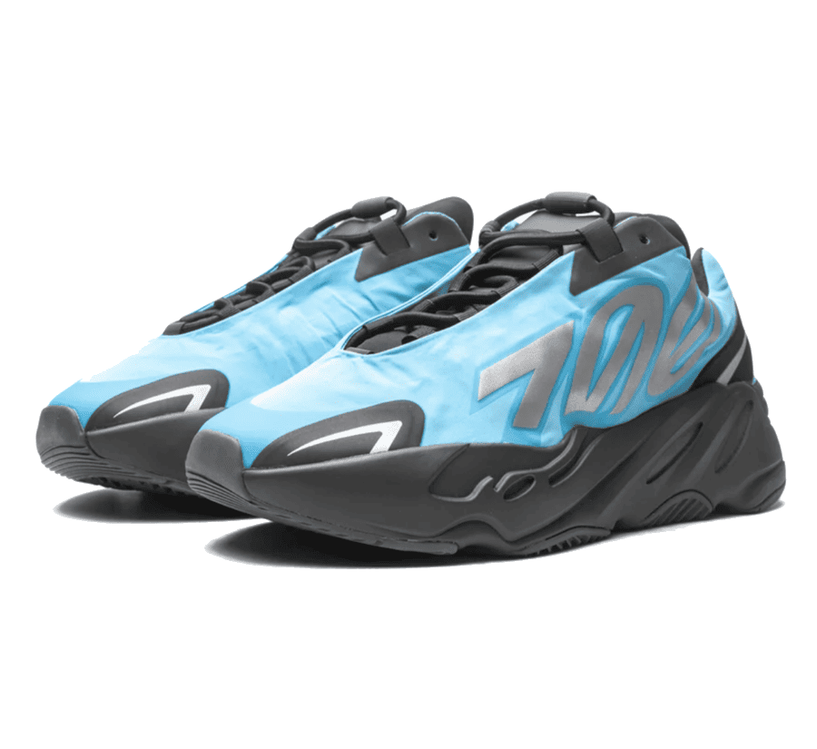 Yeezy Boost 700 MNVN Bright Cyan - blau schwarz Sneaker