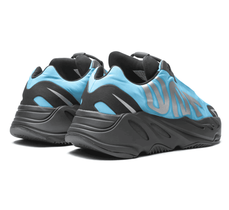 Yeezy Boost 700 MNVN Bright Cyan - blau schwarz Sneaker