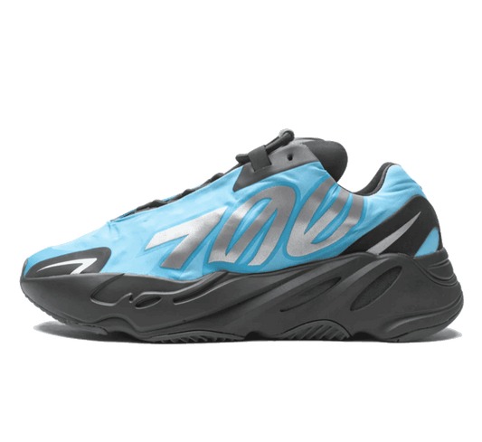 Yeezy Boost 700 MNVN Bright Cyan - blau schwarz Sneaker