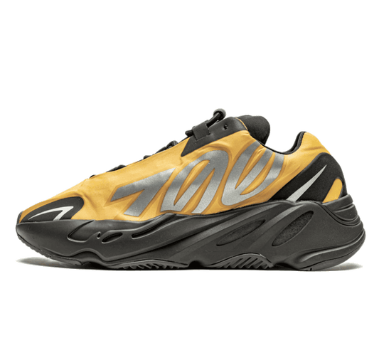 Yeezy Boost 700 MNVN Honey Flux - gelb schwarz Sneaker