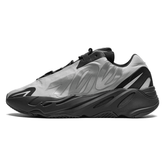 Yeezy Boost 700 MNVN Metallic - grau schwarz Sneaker