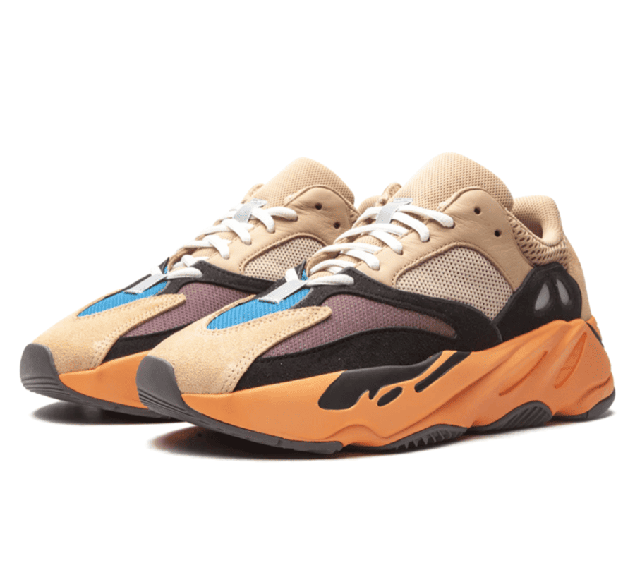 Yeezy Boost 700 Enflame Amber - schwarz beige orangener Sneaker