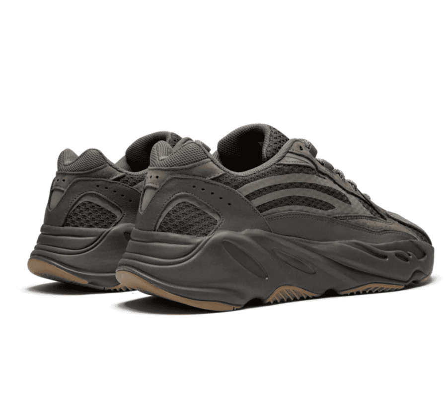 Yeezy Boost 700 V2 Geode - schwarz brauner Sneaker