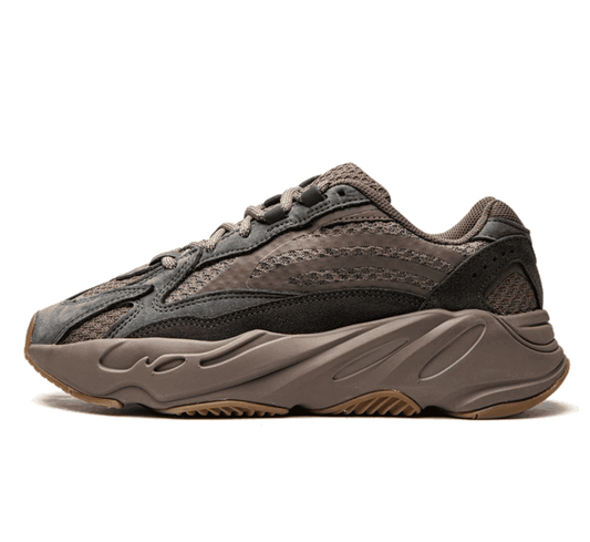 Yeezy Boost 700 V2 Mauve - braun schwarzer Sneaker