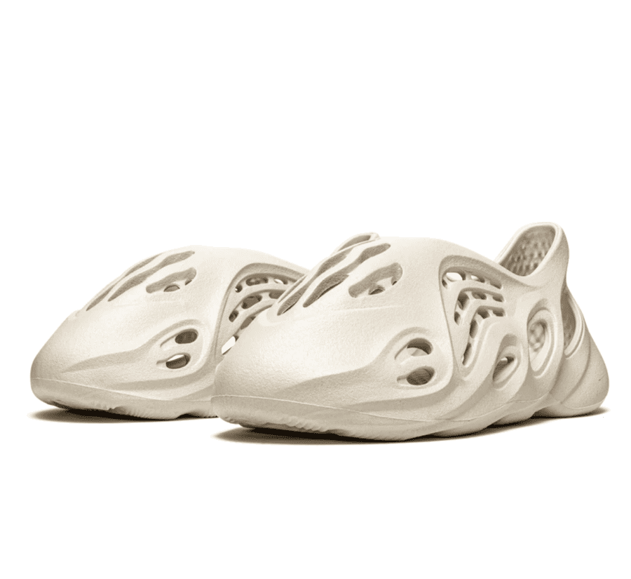 Yeezy Foam RNNR Ararat - weißer Sneaker