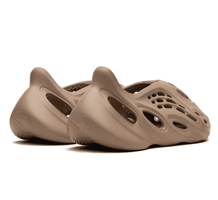 Yeezy Foam RNNR Clay Taupe - beiger Sneaker