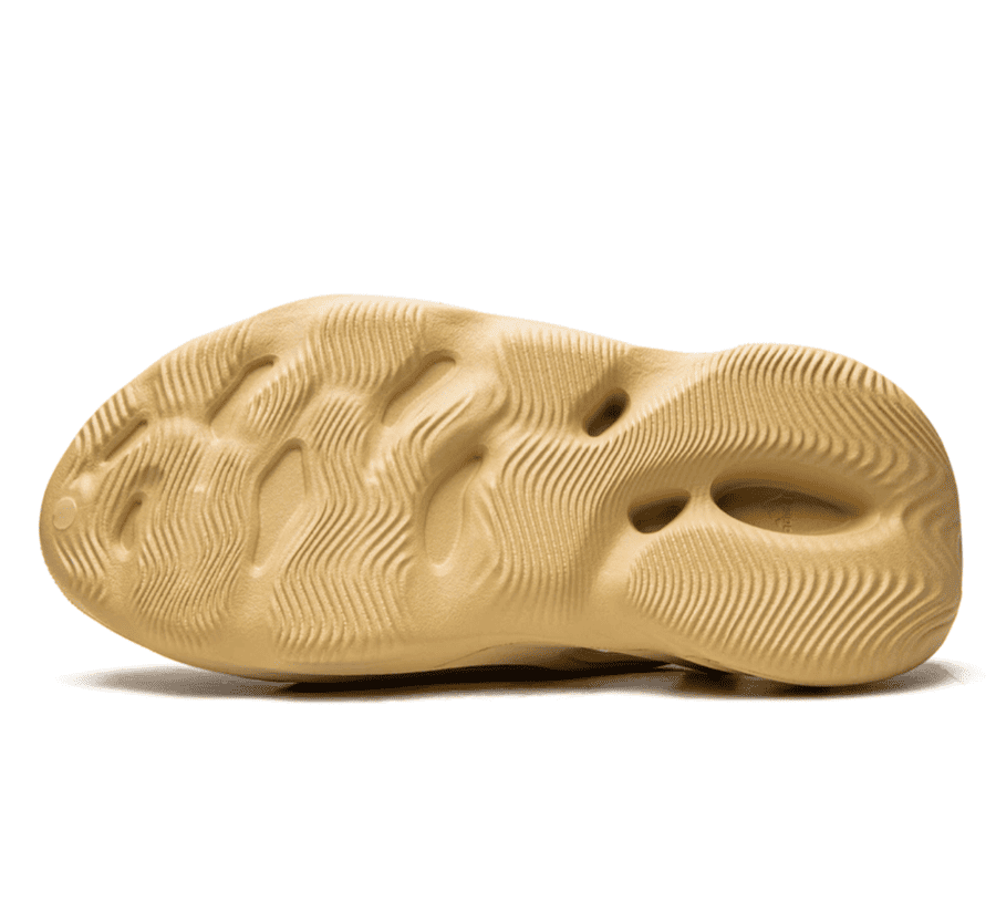 Yeezy Foam RNNR Desert Sand - gelber Sneaker