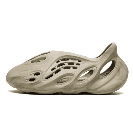 Yeezy Foam RNNR Stone Sage - beiger Sneaker