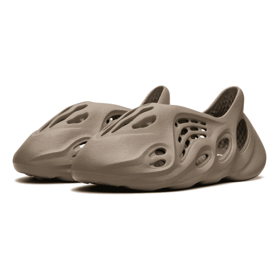 Yeezy Foam RNNR Stone Taupe - brauner Sneaker