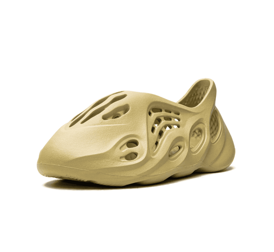 Yeezy Foam RNNR Sulfur - gelber Sneaker