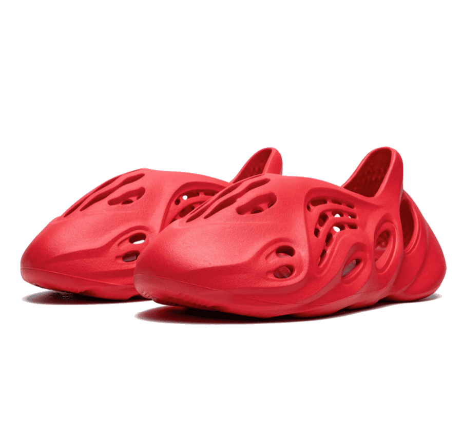 Yeezy Foam RNNR Vermillion - roter Sneaker
