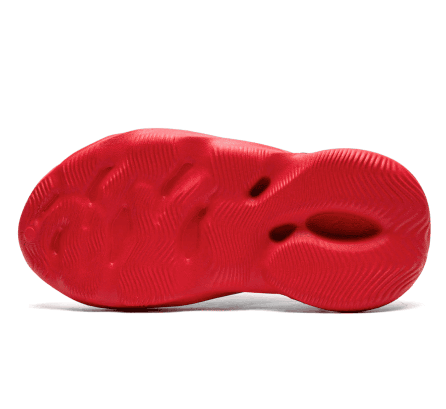 Yeezy Foam RNNR Vermillion - roter Sneaker