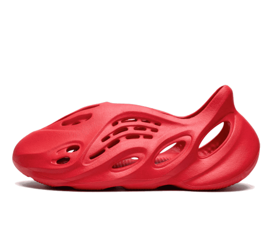 Yeezy Foam RNNR Vermillion - roter Sneaker
