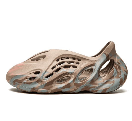 Yeezy Foam RNNR MX Sand Grey - beige braun blauer Sneaker