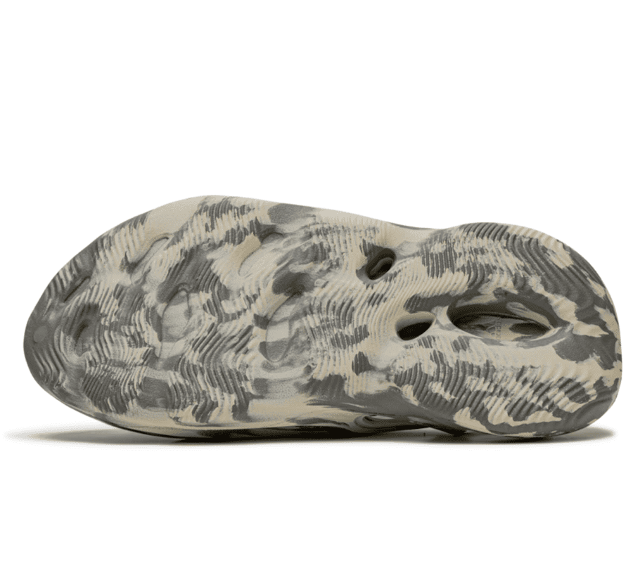 Yeezy Foam RNNR MXT Moon Gray - grau beiger Sneaker