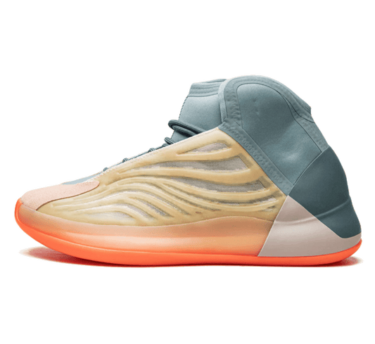 Yeezy QNTM Hi-Res Coral - orange grauer Sneaker