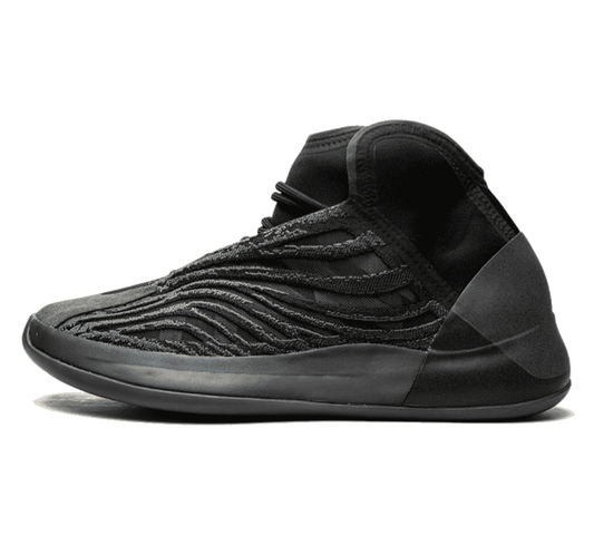 Yeezy QNTM Onyx - schwarz grauer Sneaker