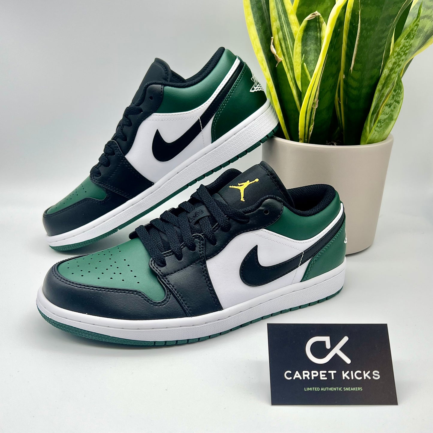Air Jordan 1 Low Green Toe - CARPET KICKS
