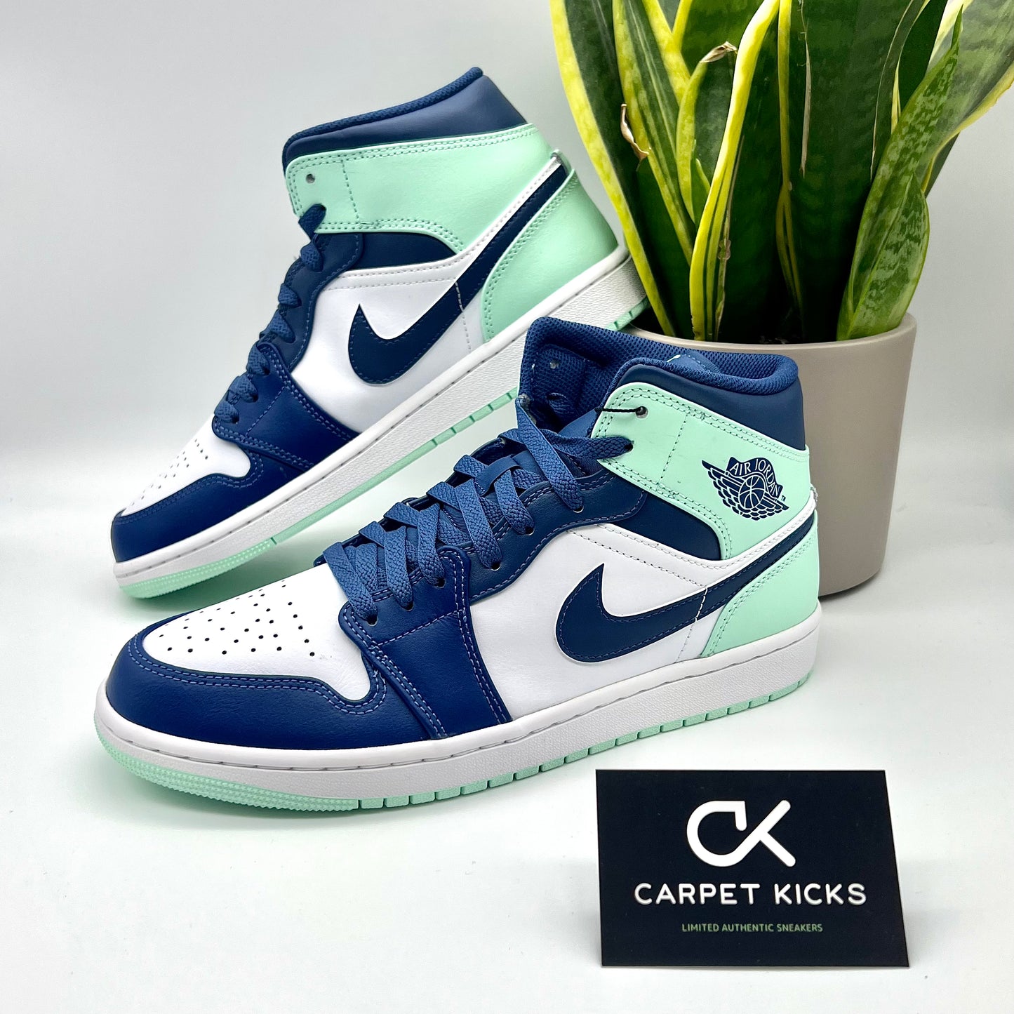 Air Jordan 1 Mid Navy Mint - CARPET KICKS