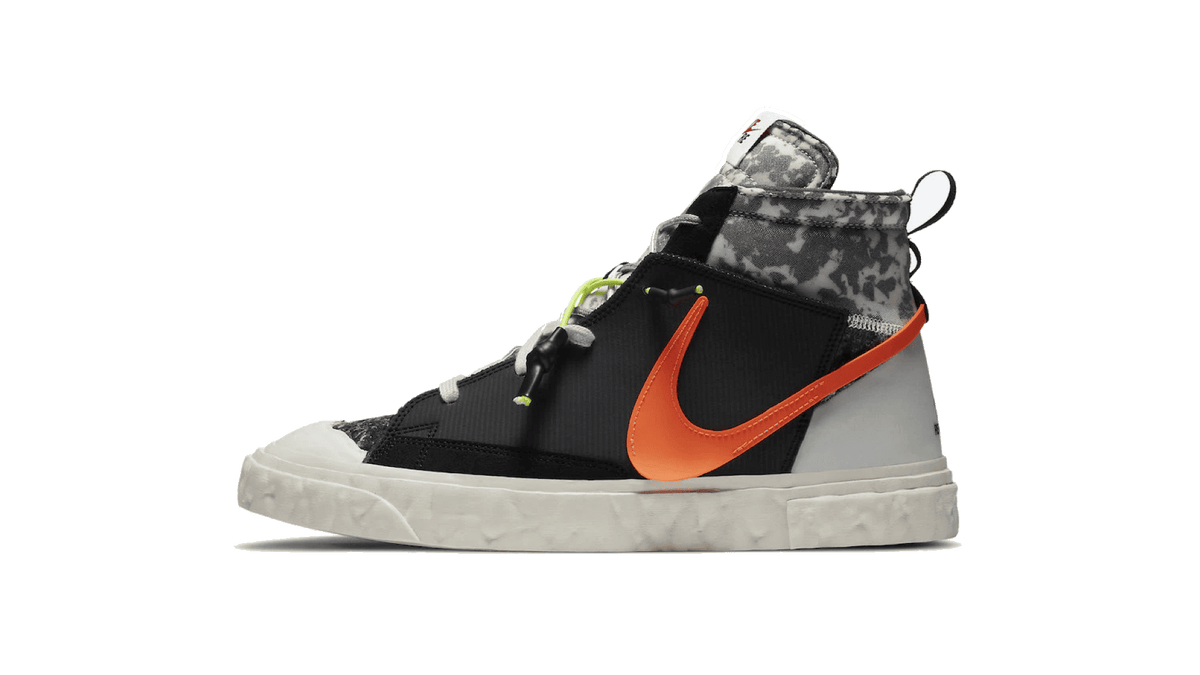 Nike Blazer Mid Sneaker von Nike mit mittelhohem Schaft, ikonischem Swoosh und klassischem Retro-Basketball-Design