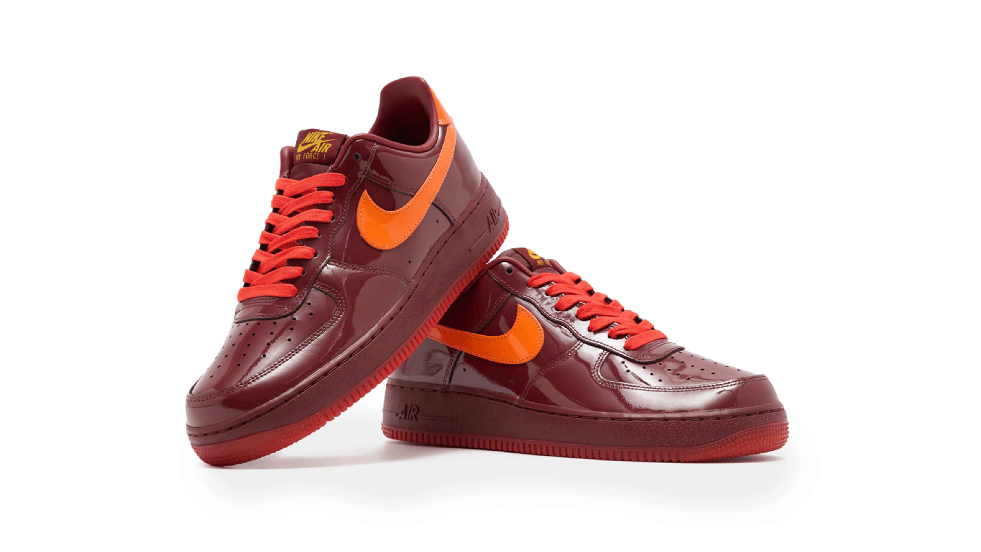 Nike Air Force 1 Sneaker Kategoriebild mit ikonischem roten Streetwear- und Lifestyle-Sneaker von Nike