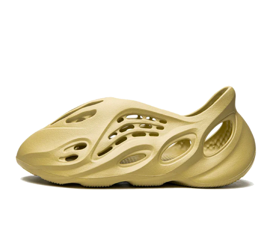 Yeezy Foam RNNR Sulfur