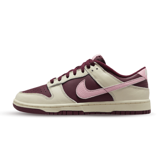 Nike Dunk Low Valentine's Day