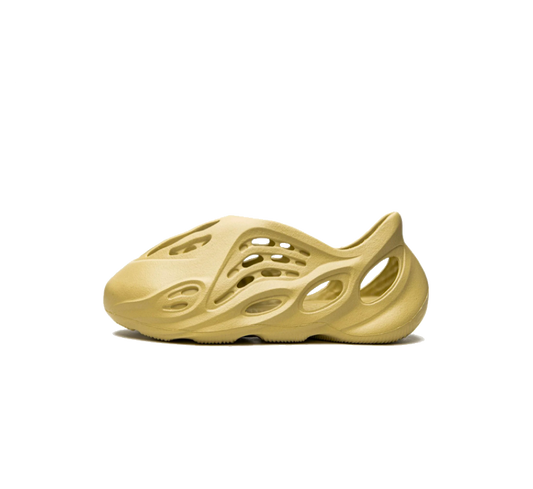 Yeezy Foam RNNR Sulfur Infant Baby