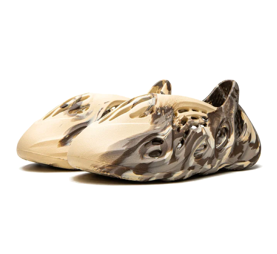 Yeezy Foam RNNR MX Cream Clay