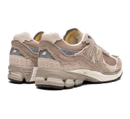 New Balance 2002R Protection Pack Driftwood