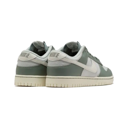 Nike Dunk Low Mica Green