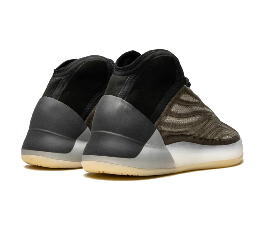 Yeezy QNTM Barium